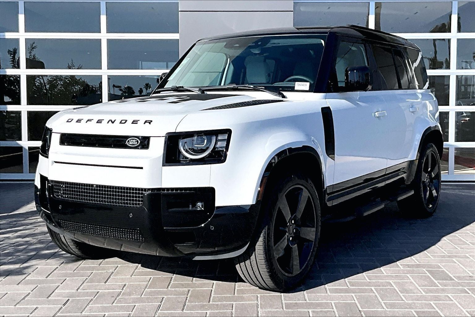 2026 Land Rover Defender 110 X-Dynamic SE