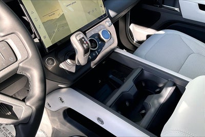 2026 Land Rover Defender 110 X-Dynamic SE