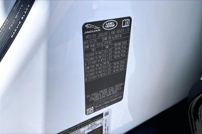 2026 Land Rover Defender 110 X-Dynamic SE