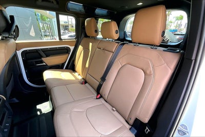 2026 Land Rover Defender 110 X-Dynamic SE
