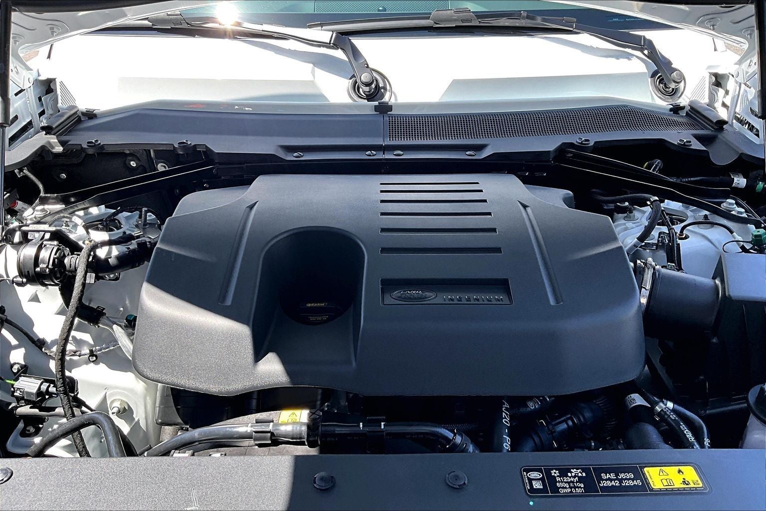 2026 Land Rover Defender 110 X-Dynamic SE
