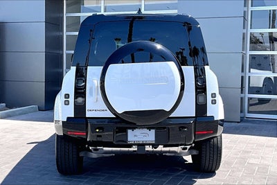 2026 Land Rover Defender 110 X-Dynamic SE