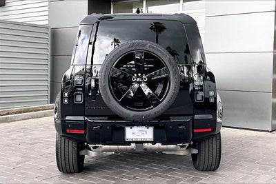 2026 Land Rover Defender 110 X-Dynamic SE