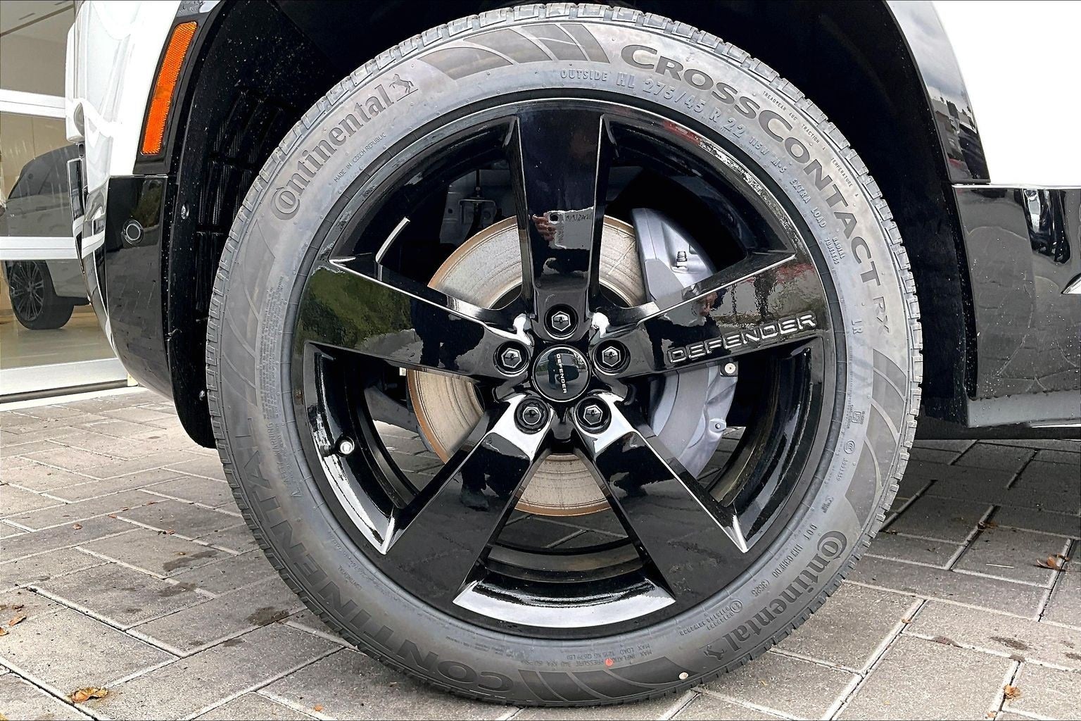 2026 Land Rover Defender 110 X-Dynamic SE