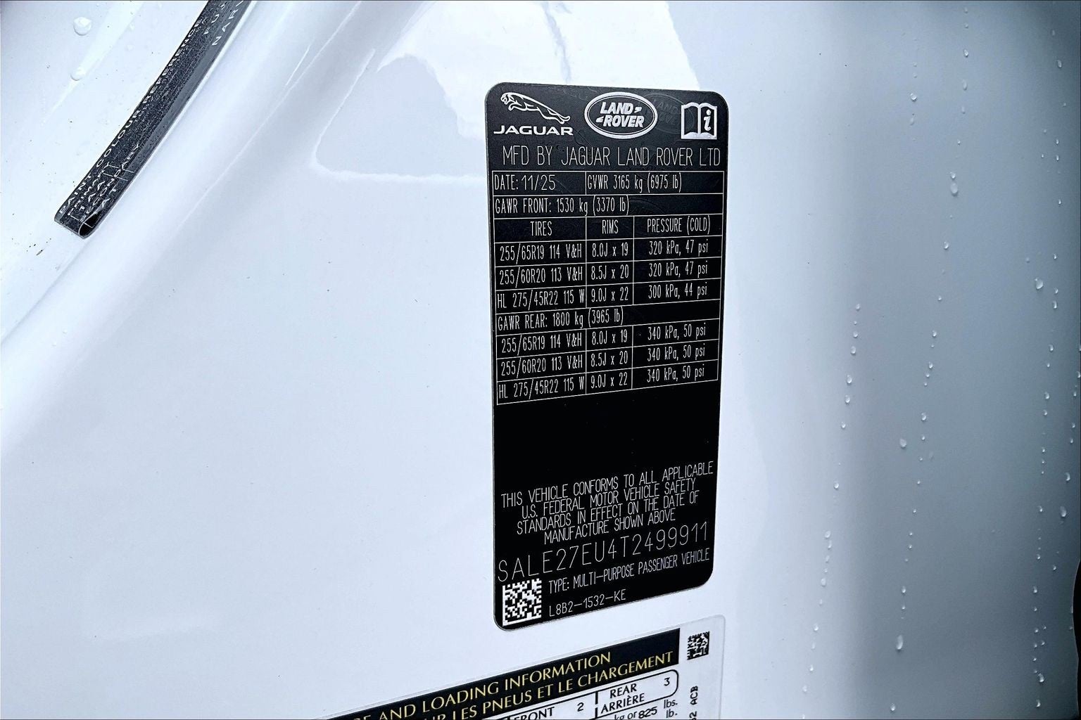 2026 Land Rover Defender 110 X-Dynamic SE