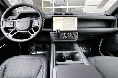 2026 Land Rover Defender 110 X-Dynamic SE