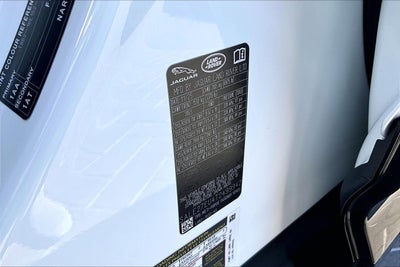 2026 Land Rover Defender 110 X-Dynamic SE