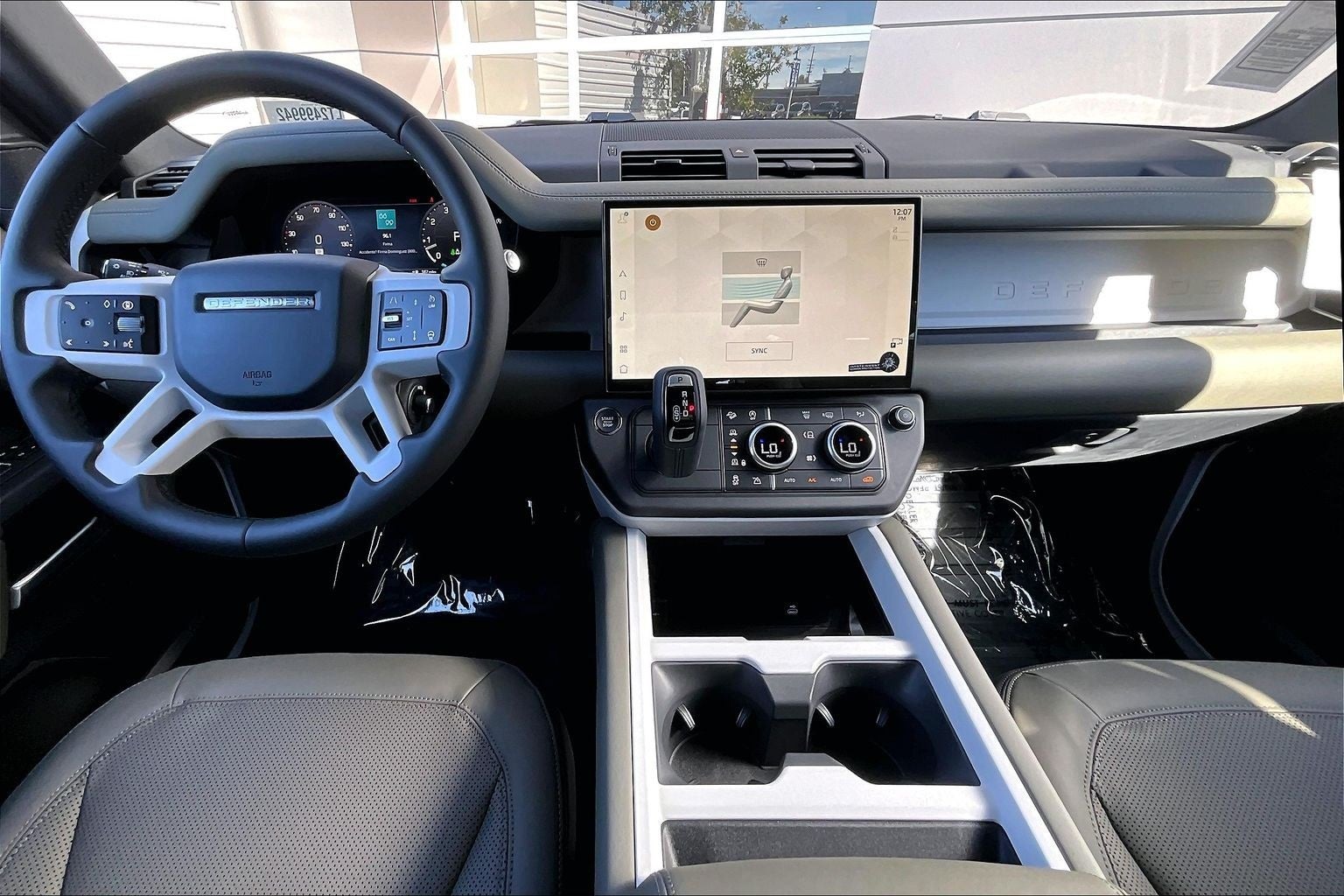 2026 Land Rover Defender 110 X-Dynamic SE