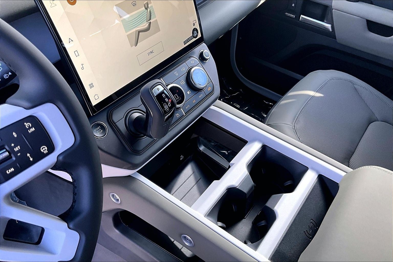 2026 Land Rover Defender 110 X-Dynamic SE