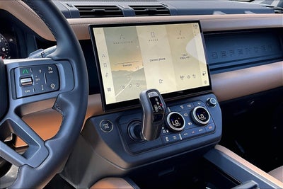 2026 Land Rover Defender 110 X-Dynamic SE