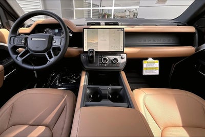 2026 Land Rover Defender 110 X-Dynamic SE