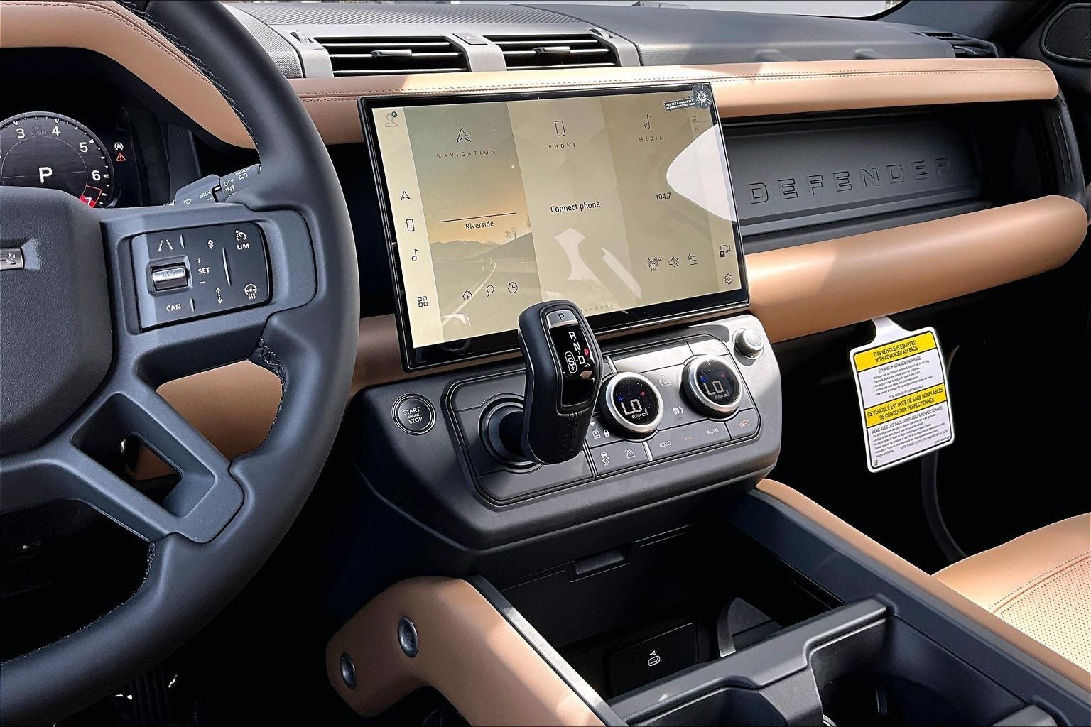 2026 Land Rover Defender 110 X-Dynamic SE