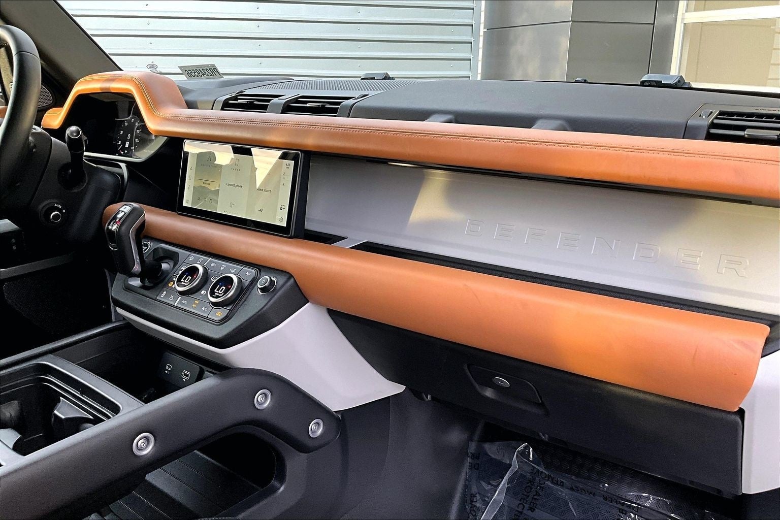 2024 Land Rover Defender 110 X-Dynamic SE