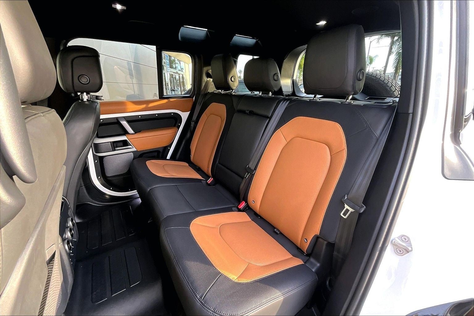 2024 Land Rover Defender 110 X-Dynamic SE