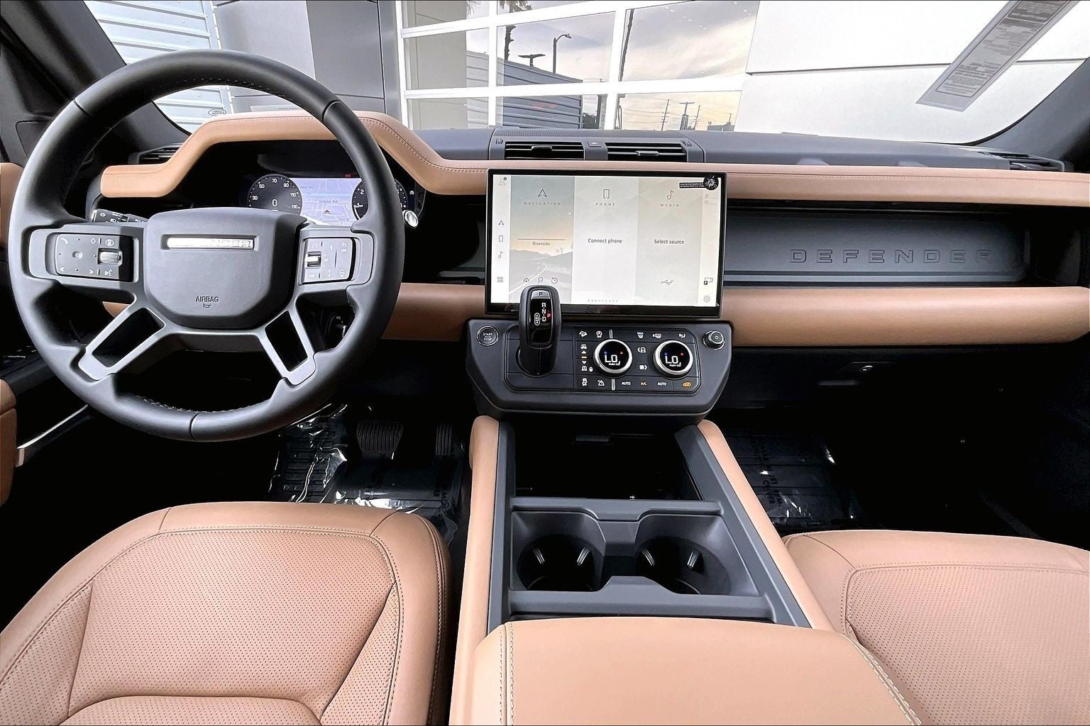 2026 Land Rover Defender 110 X-Dynamic SE