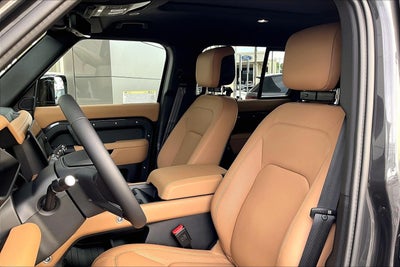 2026 Land Rover Defender 110 X-Dynamic SE