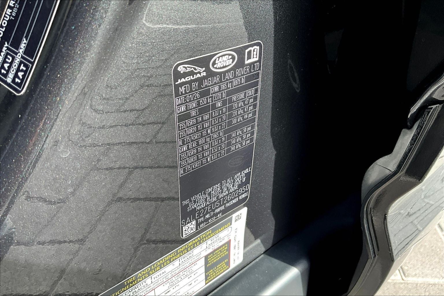 2026 Land Rover Defender 110 X-Dynamic SE