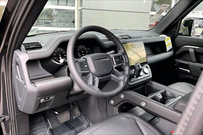 2026 Land Rover Defender 110 X-Dynamic SE
