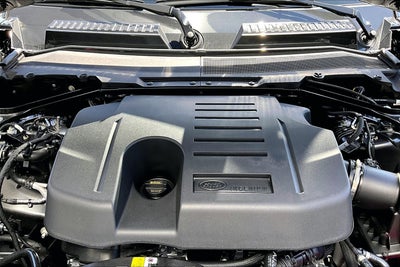 2026 Land Rover Defender 110 X-Dynamic SE