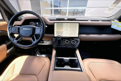 2026 Land Rover Defender 110 X-Dynamic SE