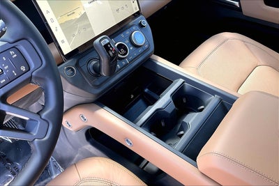 2026 Land Rover Defender 110 X-Dynamic SE