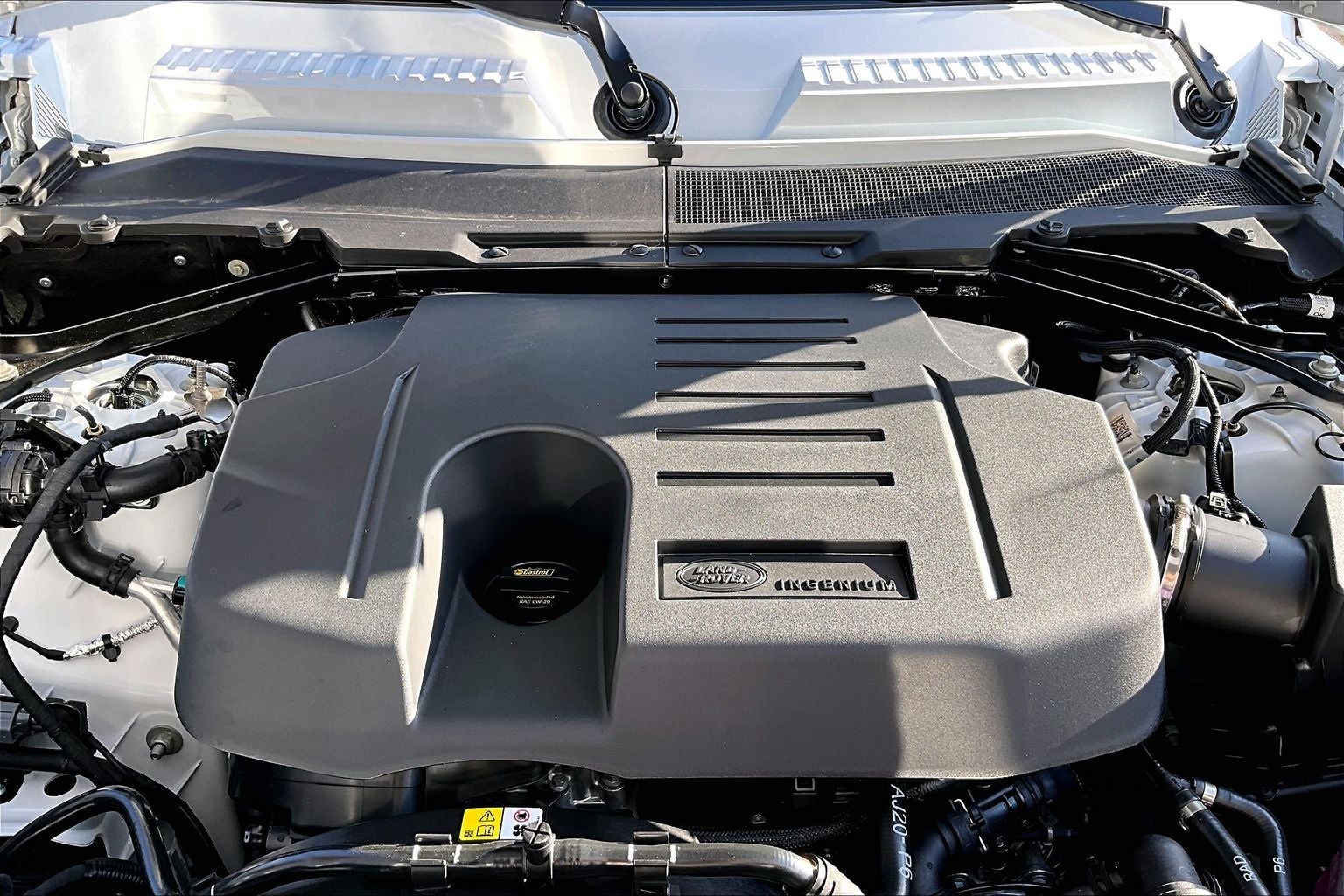 2026 Land Rover Defender 110 X-Dynamic SE