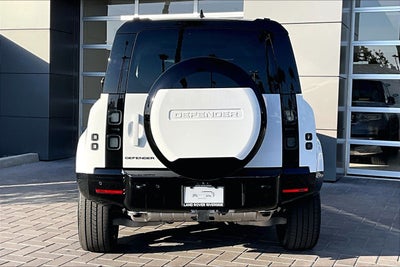 2026 Land Rover Defender 110 X-Dynamic SE