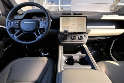 2026 Land Rover Defender 110 X-Dynamic SE