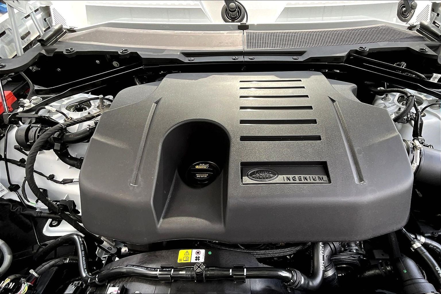 2026 Land Rover Defender 110 X-Dynamic SE