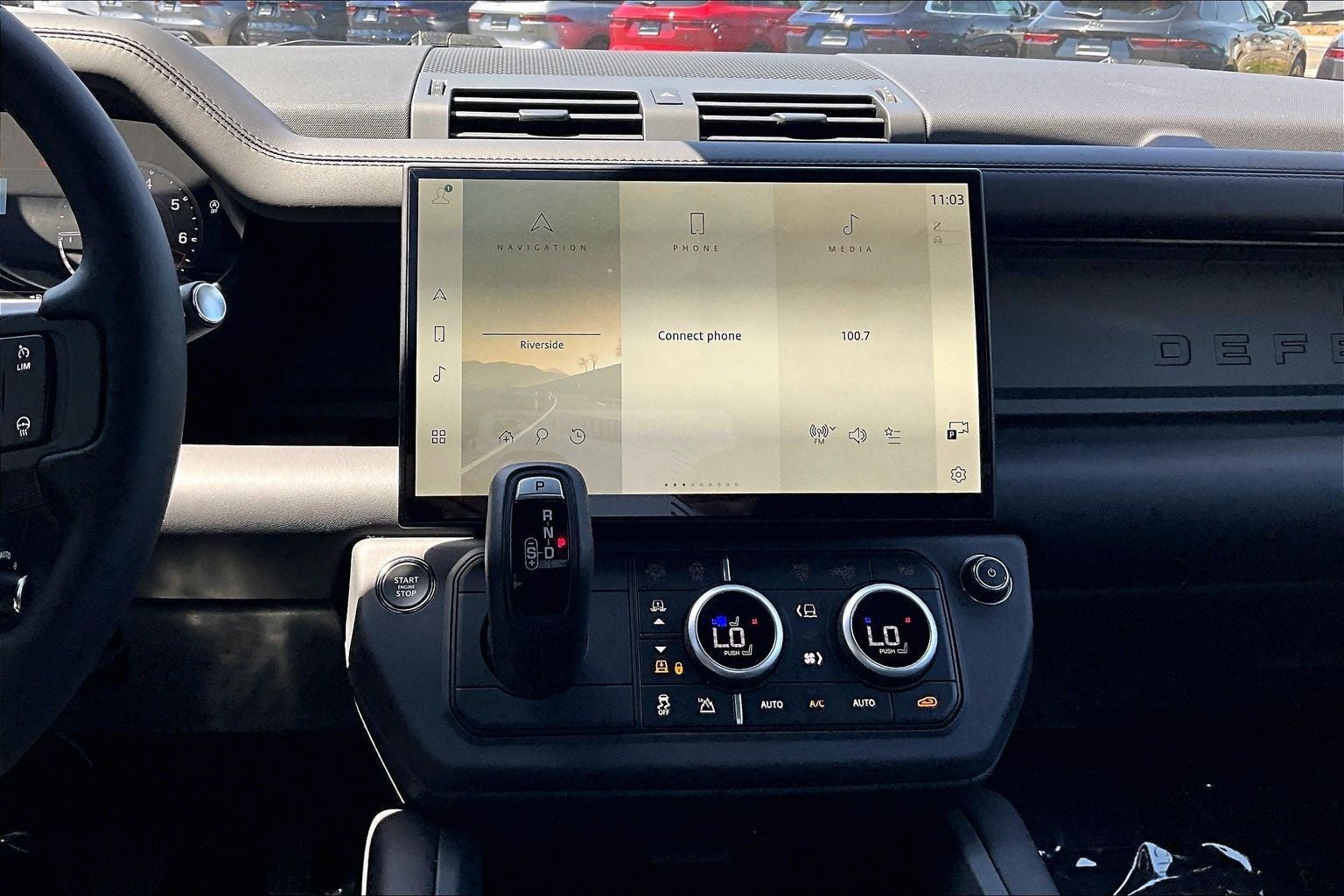 2026 Land Rover Defender 110 X-Dynamic SE