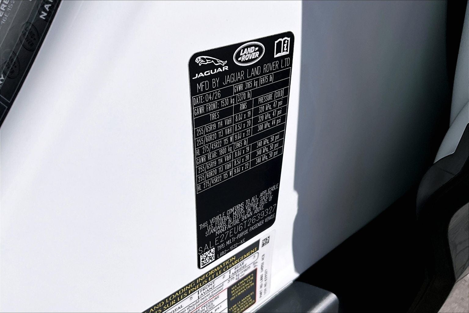2026 Land Rover Defender 110 X-Dynamic SE
