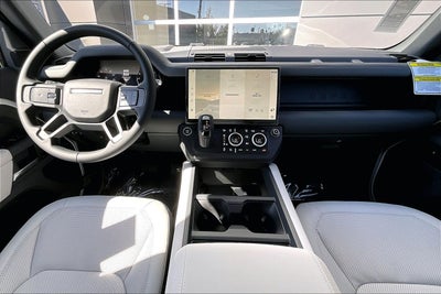 2026 Land Rover Defender 110 X-Dynamic SE