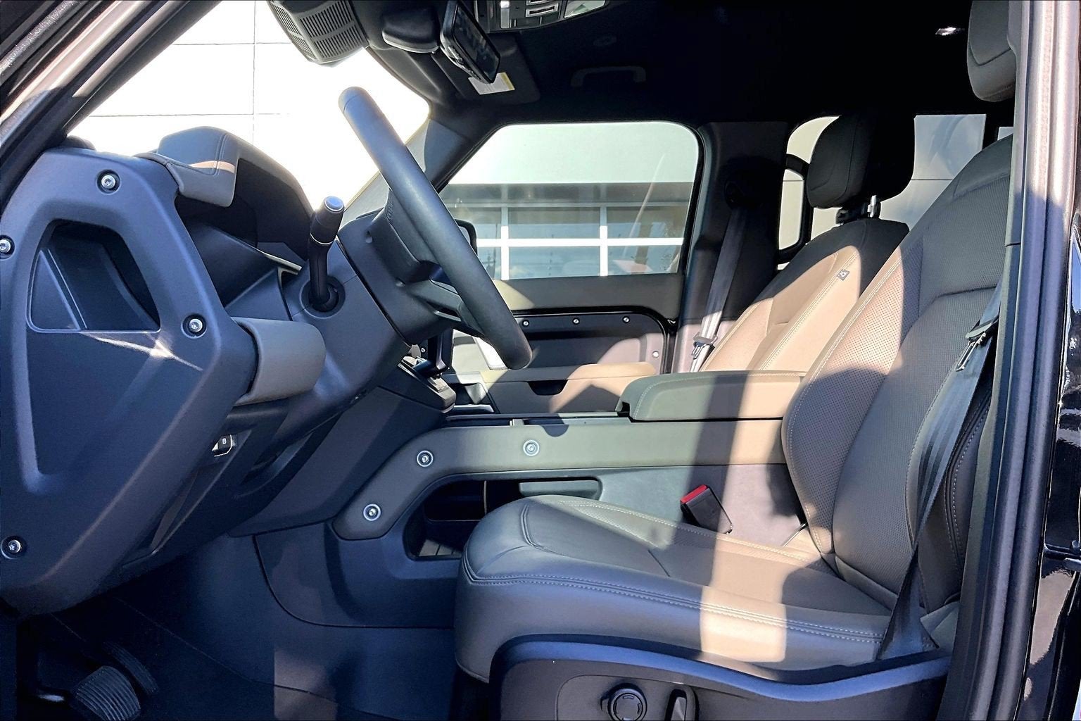 2024 Land Rover Defender 110 X-Dynamic SE