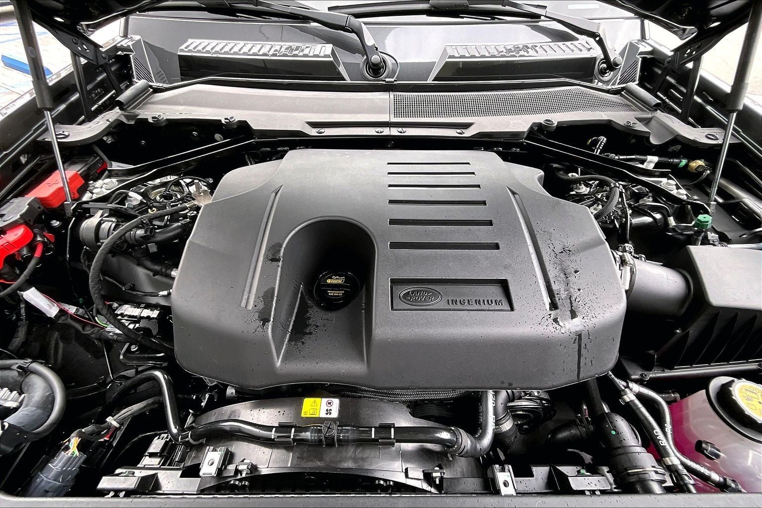 2026 Land Rover Defender 110 X-Dynamic SE