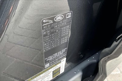 2026 Land Rover Defender 110 X-Dynamic SE