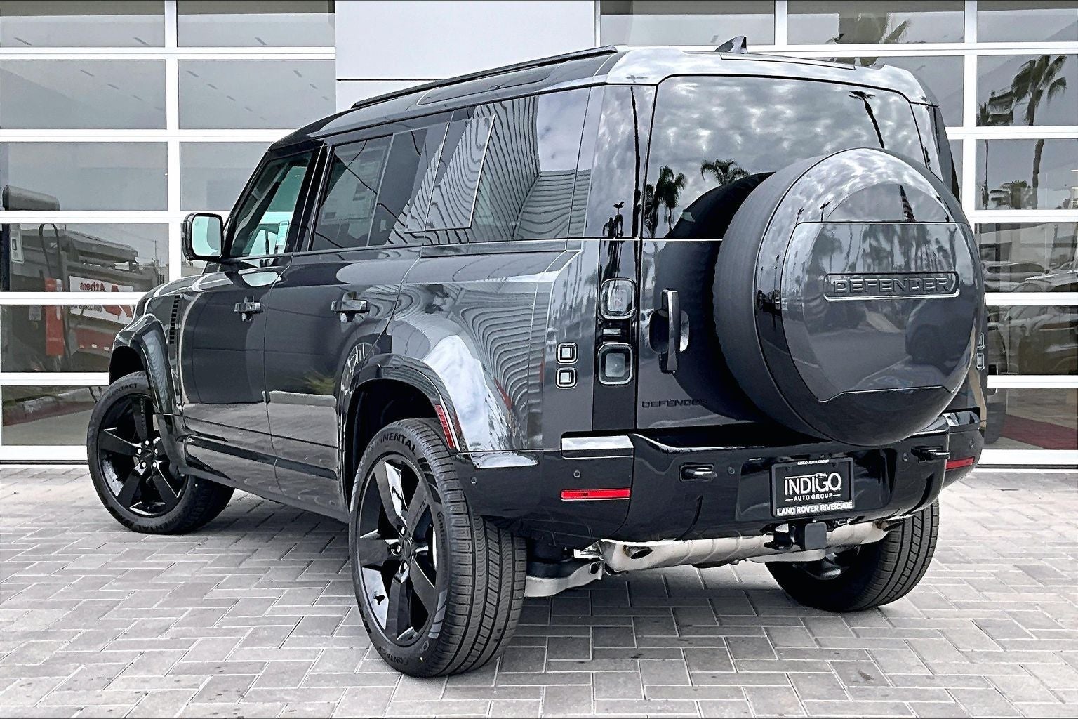 2026 Land Rover Defender 110 X-Dynamic SE