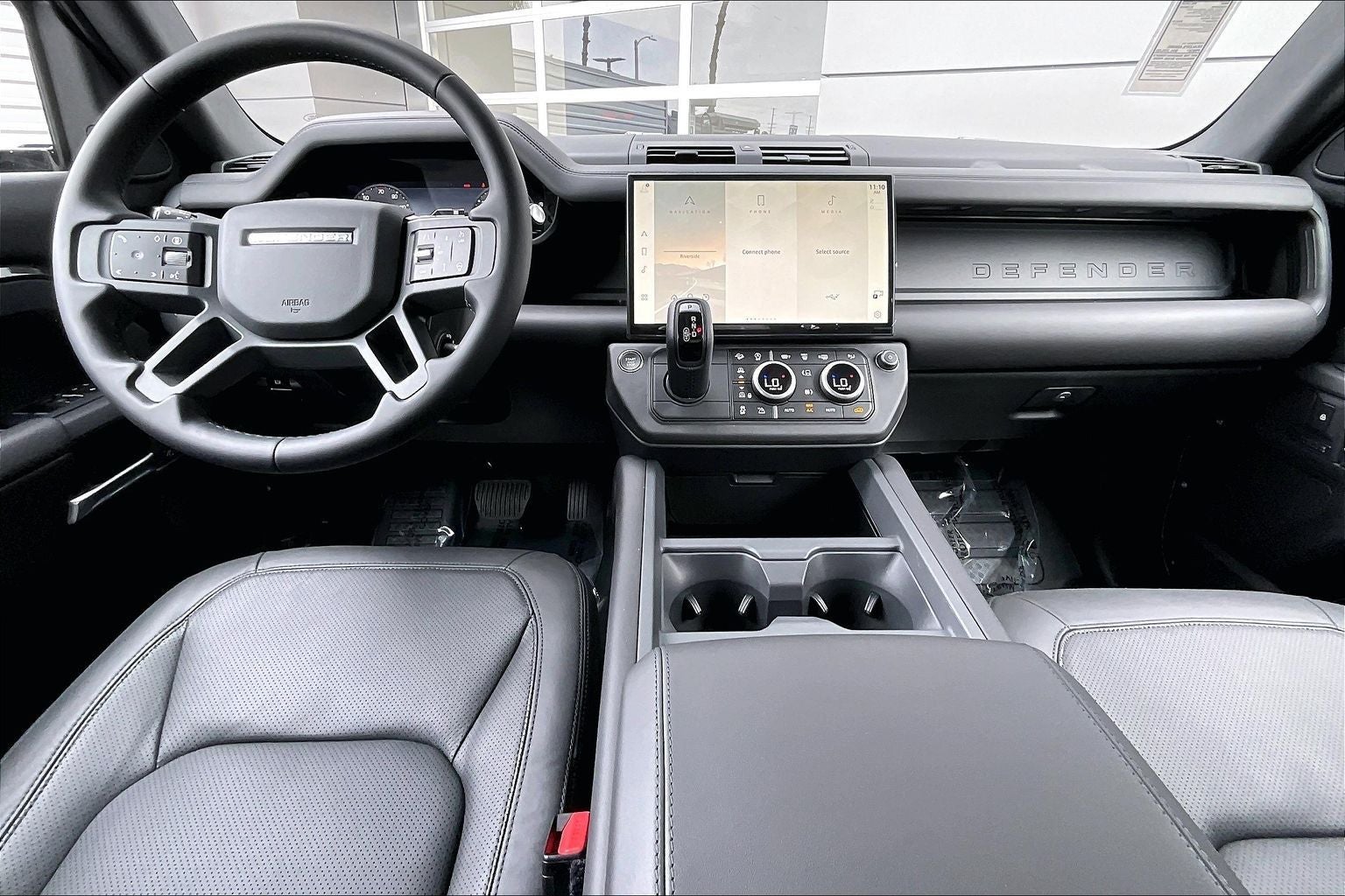 2026 Land Rover Defender 110 X-Dynamic SE