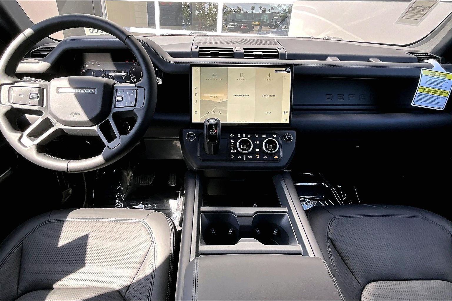 2026 Land Rover Defender 110 X-Dynamic SE