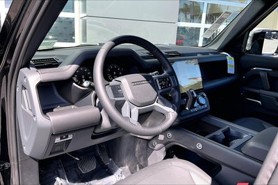 2026 Land Rover Defender 110 X-Dynamic SE