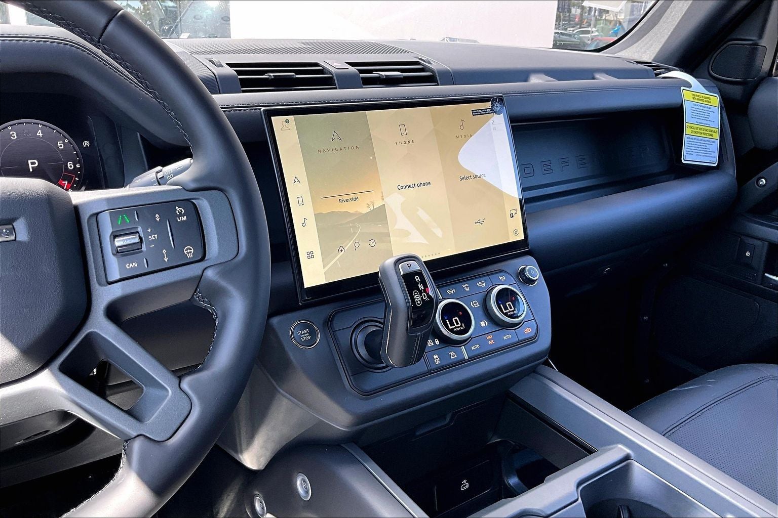 2026 Land Rover Defender 110 X-Dynamic SE