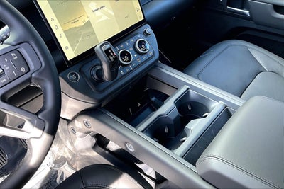 2026 Land Rover Defender 110 X-Dynamic SE