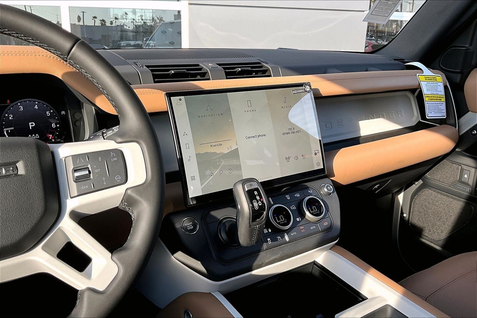 2026 Land Rover Defender 110 X-Dynamic SE