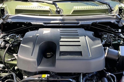 2026 Land Rover Defender 110 X-Dynamic SE