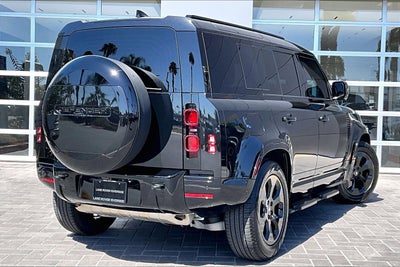 2025 Land Rover Defender 110 X-Dynamic SE