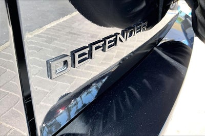 2025 Land Rover Defender 110 X-Dynamic SE