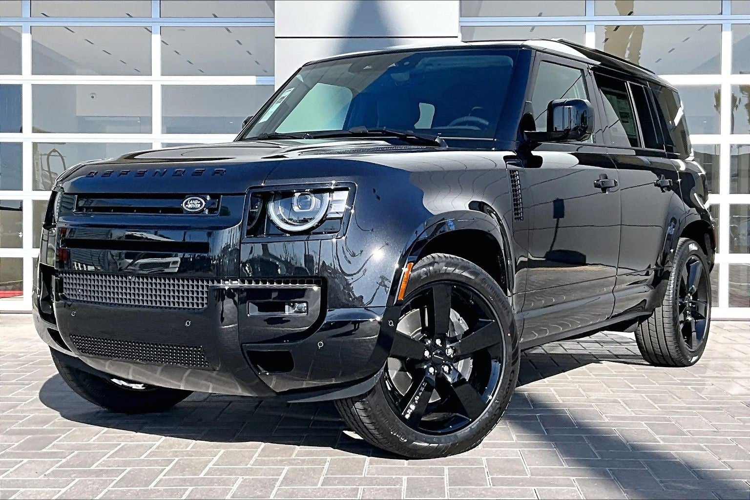 2026 Land Rover Defender 110 X-Dynamic SE