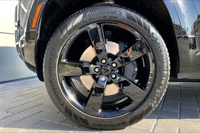 2026 Land Rover Defender 110 X-Dynamic SE