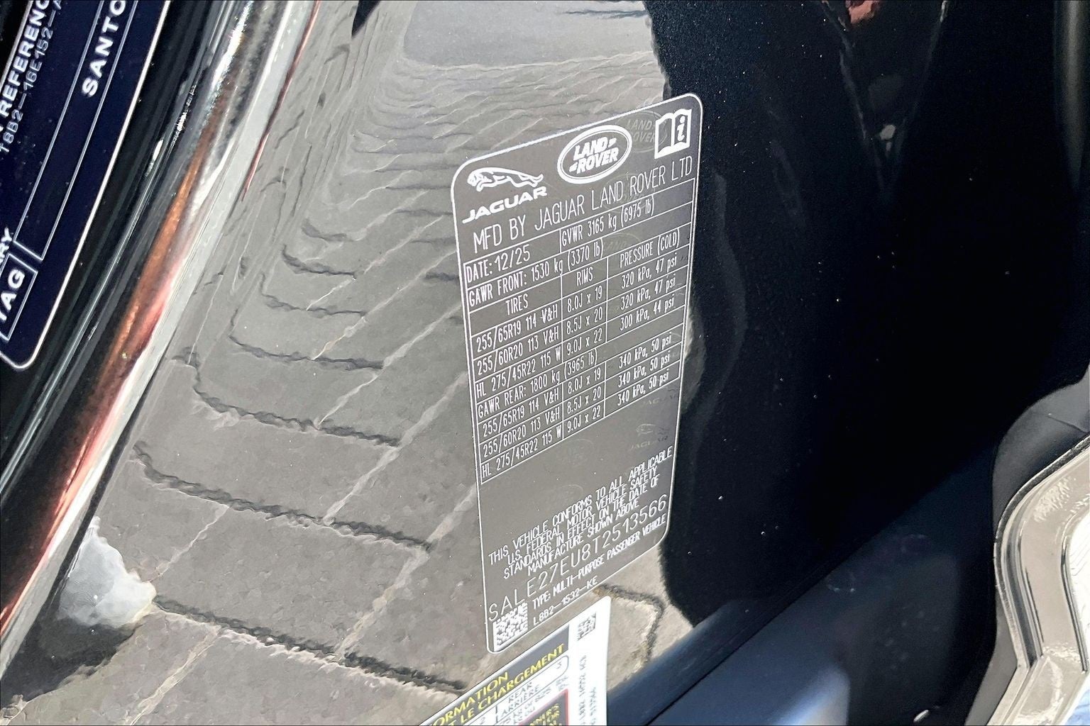 2026 Land Rover Defender 110 X-Dynamic SE