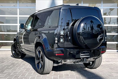 2026 Land Rover Defender 110 X-Dynamic SE