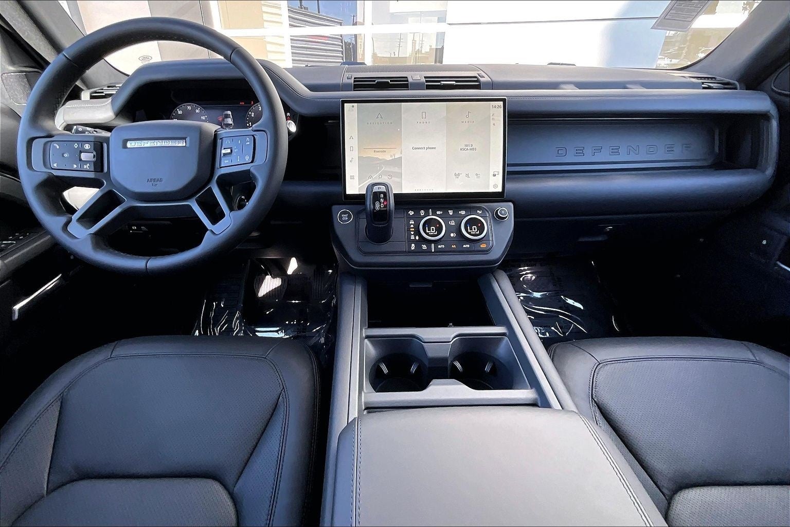 2026 Land Rover Defender 110 X-Dynamic SE